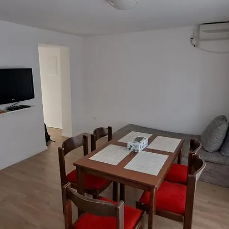 Marki Apartament Krvavica
